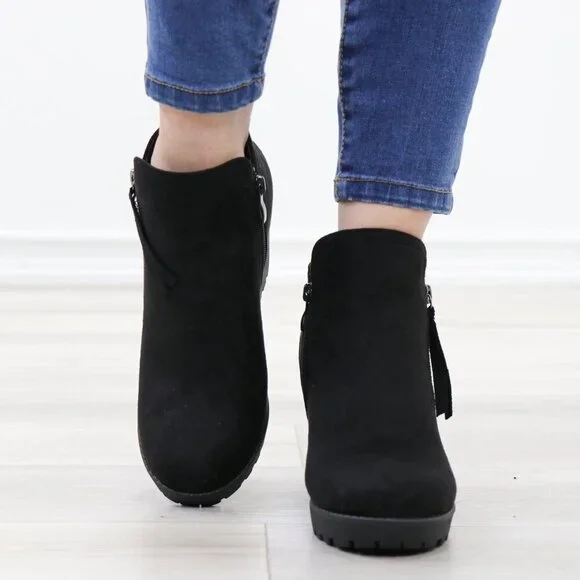 Black Chunky Heel Ankle Boots Suede Lug High Heel Booties - Picture 14 of 15